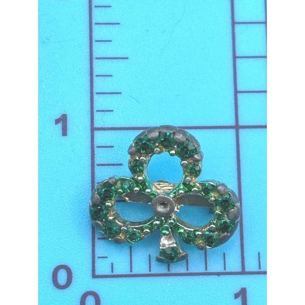 Vintage‎ Green Clover Pin Brooch Rhinestone Lucky Charm READ